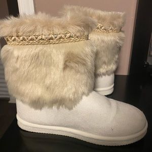 Pretty new winter boots.